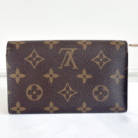 Louis Vuitton Monogram Wallet - Picture 3 of 16